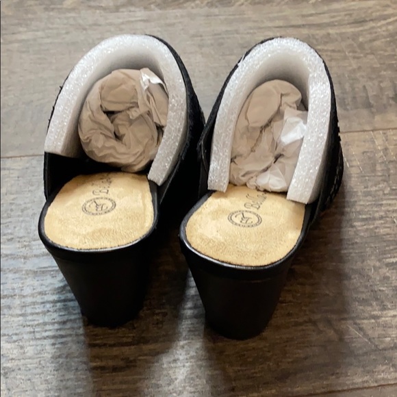 NWOT Bella Vita Koraline Slide Block Heel Mule - Picture 9 of 10